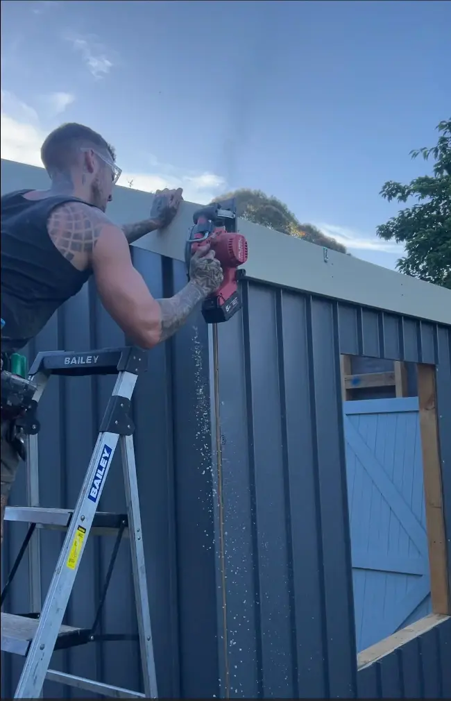 Billy Mack Building A Roof